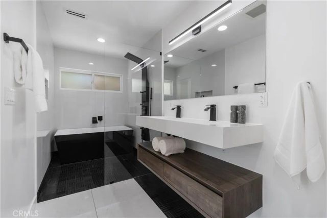 18512 Lincoln Cir, Villa Park, CA 92861
