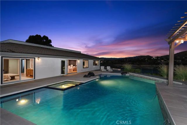 18512 Lincoln Cir, Villa Park, CA 92861