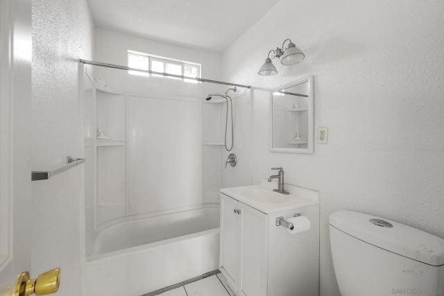 3103-3105 Central, San Diego, CA 92105
