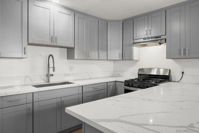 3103-3105 Central, San Diego, CA 92105