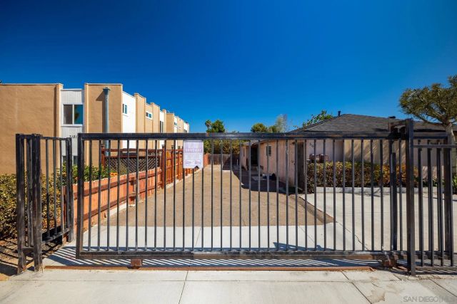 3103-3105 Central, San Diego, CA 92105