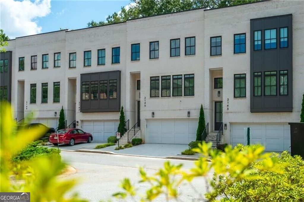 2145 Druid Fields Lane, Decatur, GA 30033