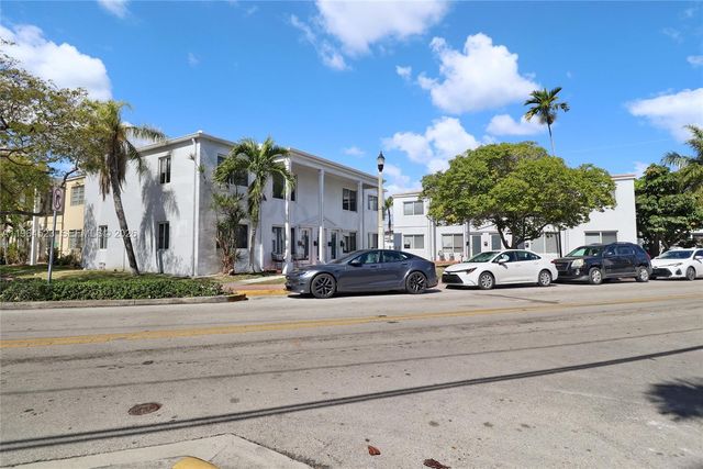 8100 Crespi Blvd 3, Miami Beach, FL 33141