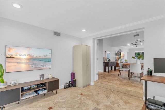 1425 Venetia Ave, Coral Gables, FL 33134