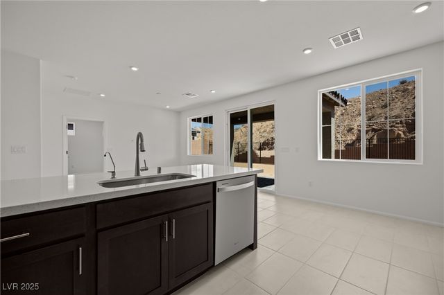 558 Jefferson Lane, Mesquite, NV 89027