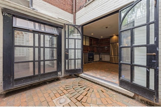 11 West Cedar, Boston, MA 02108