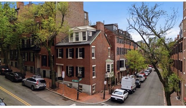 11 West Cedar, Boston, MA 02108