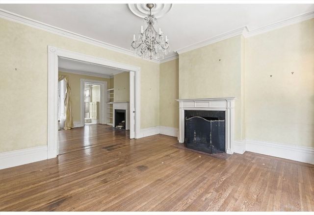 11 West Cedar, Boston, MA 02108