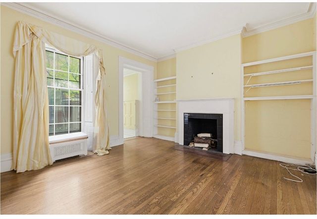 11 West Cedar, Boston, MA 02108