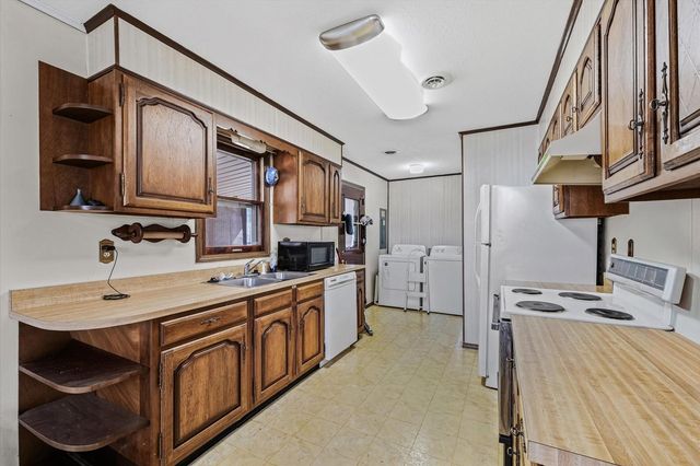 646 N Cove Court, Decatur, IL 62521