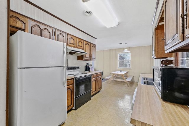 646 N Cove Court, Decatur, IL 62521