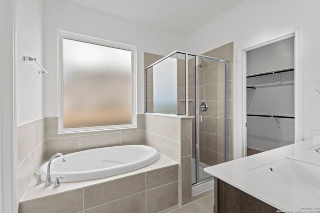 2432 Barkey Springs, San Antonio, TX 78245