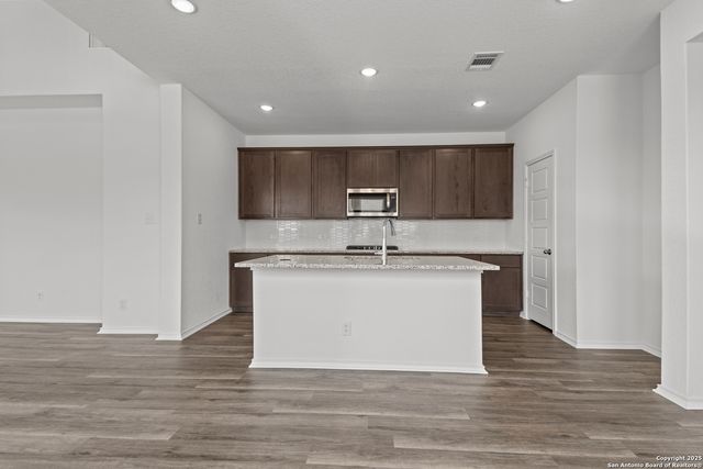 2432 Barkey Springs, San Antonio, TX 78245