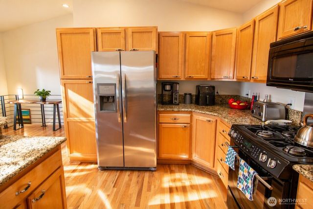 12415 6th Avenue NW, Gig Harbor, WA 98332