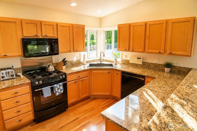 12415 6th Avenue NW, Gig Harbor, WA 98332