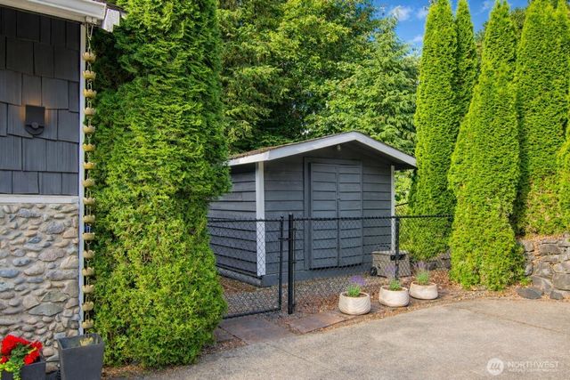 12415 6th Avenue NW, Gig Harbor, WA 98332