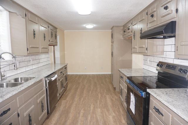 468 Honey Hill Road, Searcy, AR 72143