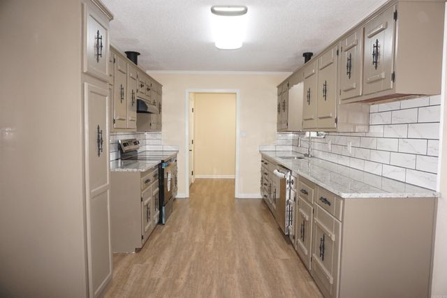 468 Honey Hill Road, Searcy, AR 72143