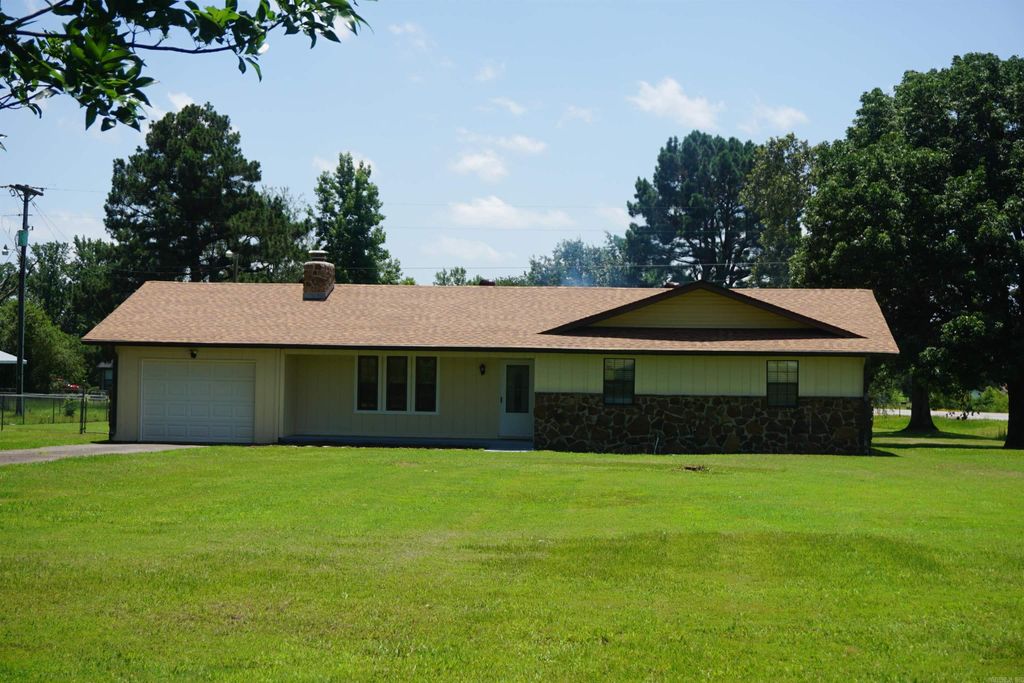 468 Honey Hill Road, Searcy, AR 72143