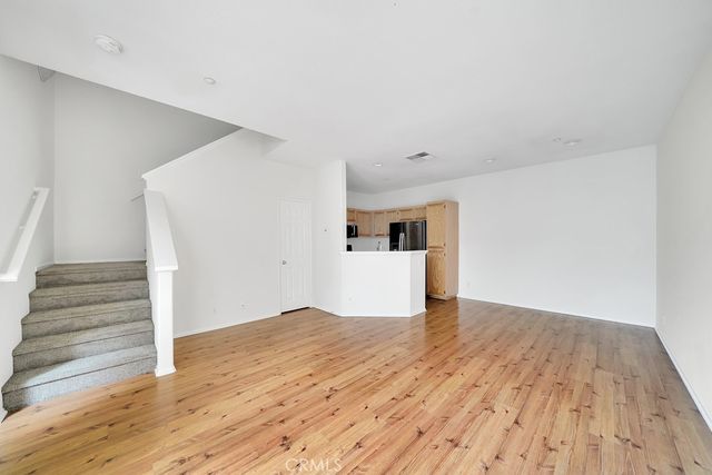 1402 Elk Grove, Irvine, CA 92618