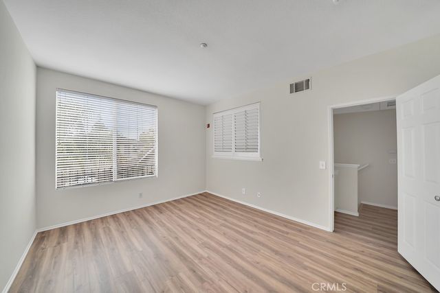 1402 Elk Grove, Irvine, CA 92618