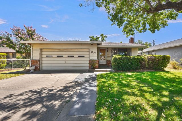 6737 21st St, Sacramento, CA 95822