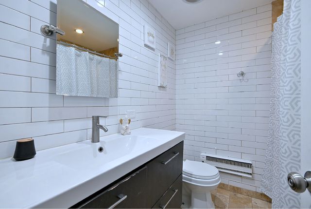 2325 N Neva Avenue 401B, Chicago, IL 60707