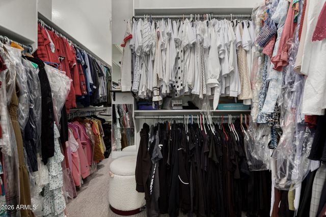 715 E SILVER FOX Way, Phoenix, AZ 85048