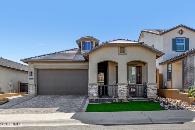 715 E SILVER FOX Way, Phoenix, AZ 85048