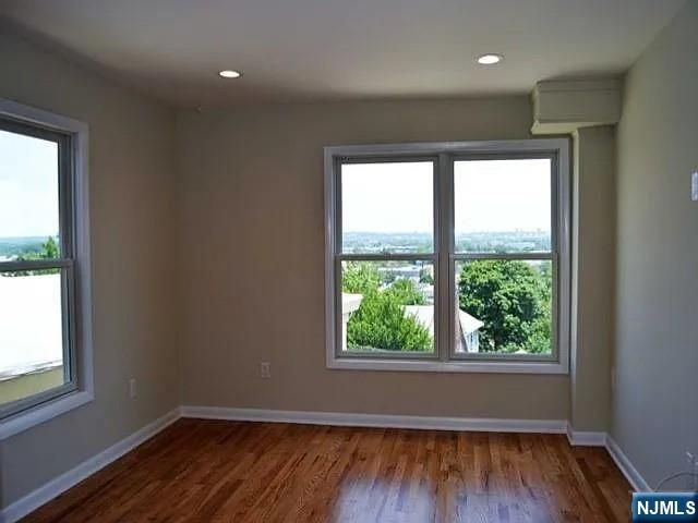 403 Hackensack 3rd Floor, Carlstadt, NJ 07072