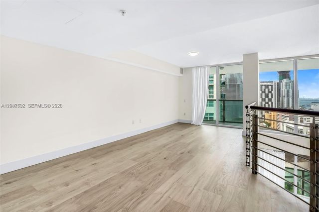 41 SE 5th St 1709, Miami, FL 33131