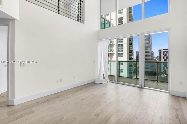 41 SE 5th St 1709, Miami, FL 33131