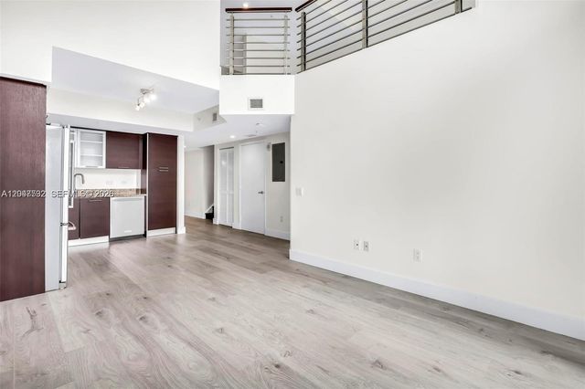 41 SE 5th St 1709, Miami, FL 33131