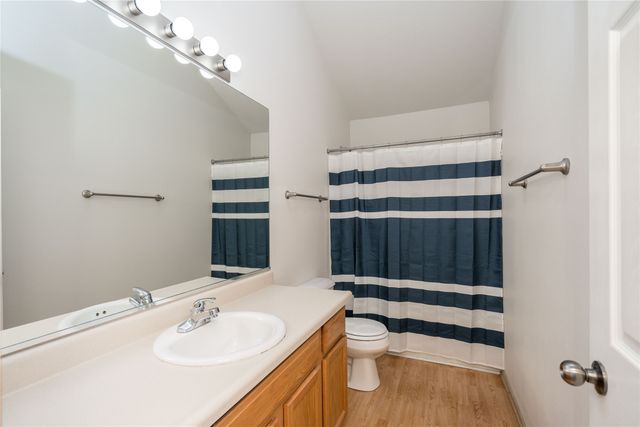 1243 SE Village View Lane, Ankeny, IA 50021