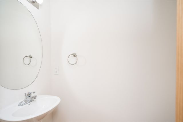 1243 SE Village View Lane, Ankeny, IA 50021