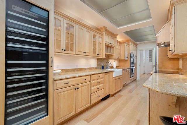 1333 S BEVERLY GLEN 302, Los Angeles, CA 90024