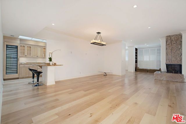 1333 S BEVERLY GLEN 302, Los Angeles, CA 90024