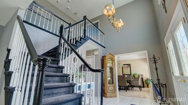 43 Homestead Circle, Marlboro, NJ 07746