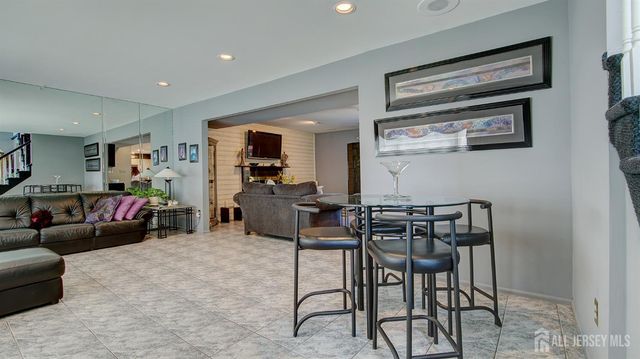 43 Homestead Circle, Marlboro, NJ 07746