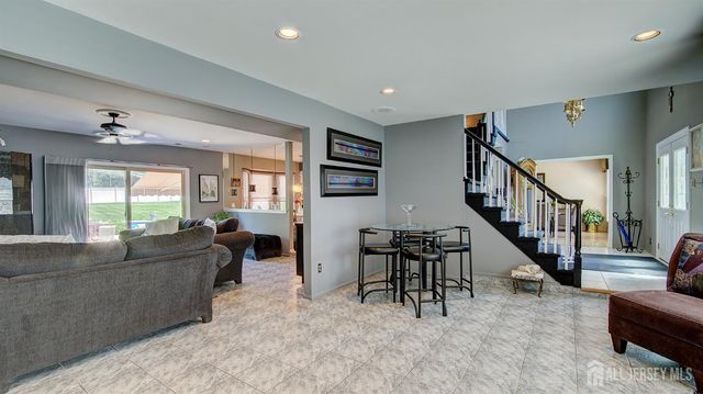 43 Homestead Circle, Marlboro, NJ 07746