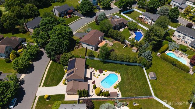 43 Homestead Circle, Marlboro, NJ 07746