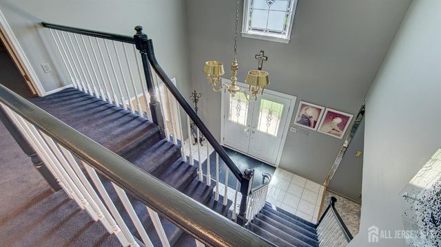 43 Homestead Circle, Marlboro, NJ 07746