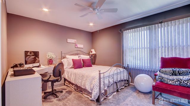43 Homestead Circle, Marlboro, NJ 07746