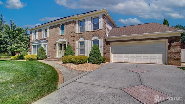 43 Homestead Circle, Marlboro, NJ 07746
