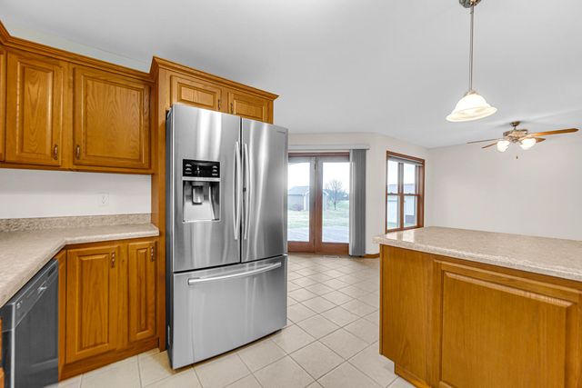 598 W 100 N, Valparaiso, IN 46385