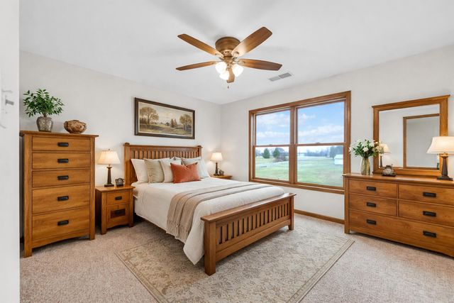 598 W 100 N, Valparaiso, IN 46385