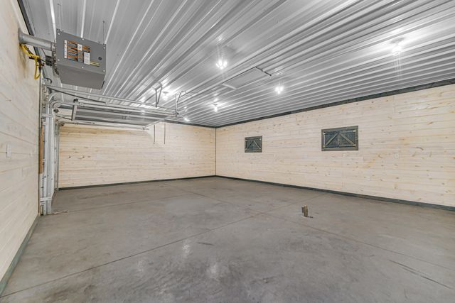 598 W 100 N, Valparaiso, IN 46385