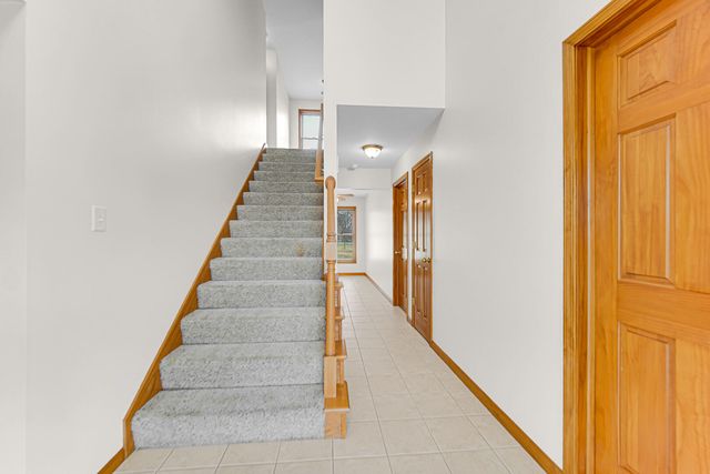 598 W 100 N, Valparaiso, IN 46385