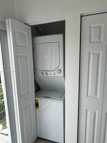 2650 SE 12th Place 105, Homestead, FL 33035