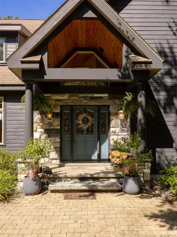 13 Apple Summit Lane, Lagrangeville, NY 12540